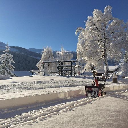 Familien Und Wanderhotel Clarezia Бріґельс Екстер'єр фото